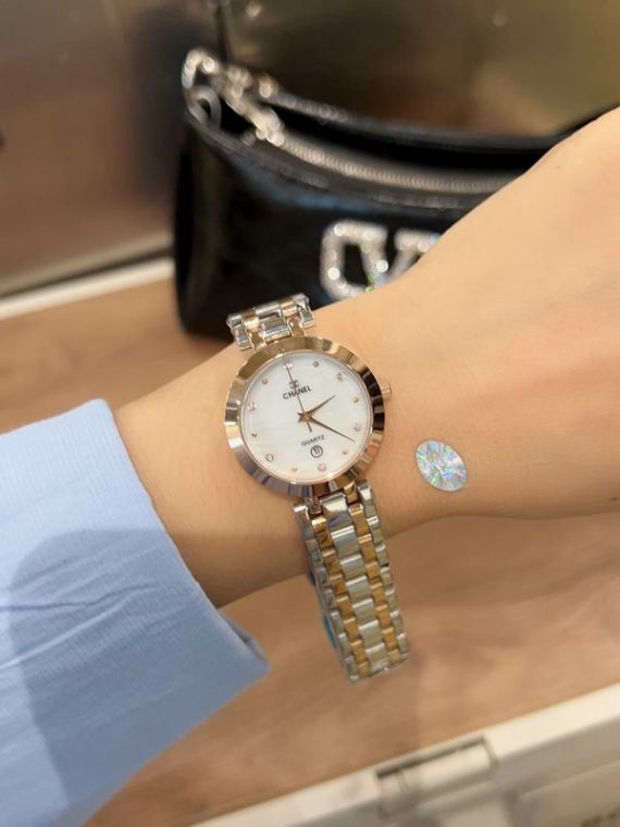 Picture of Chanel Watches Women _SKU522chanel-28mm-08291755